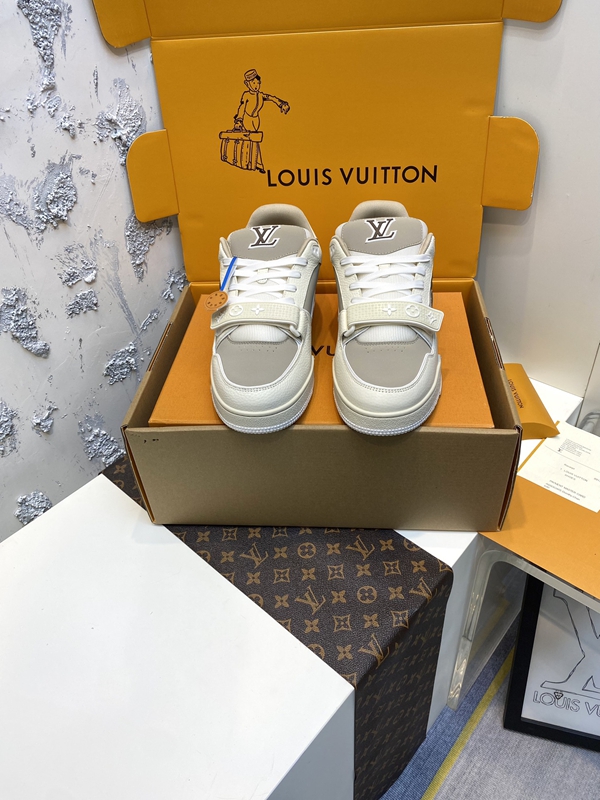 ルイヴィトン靴正面デザイン